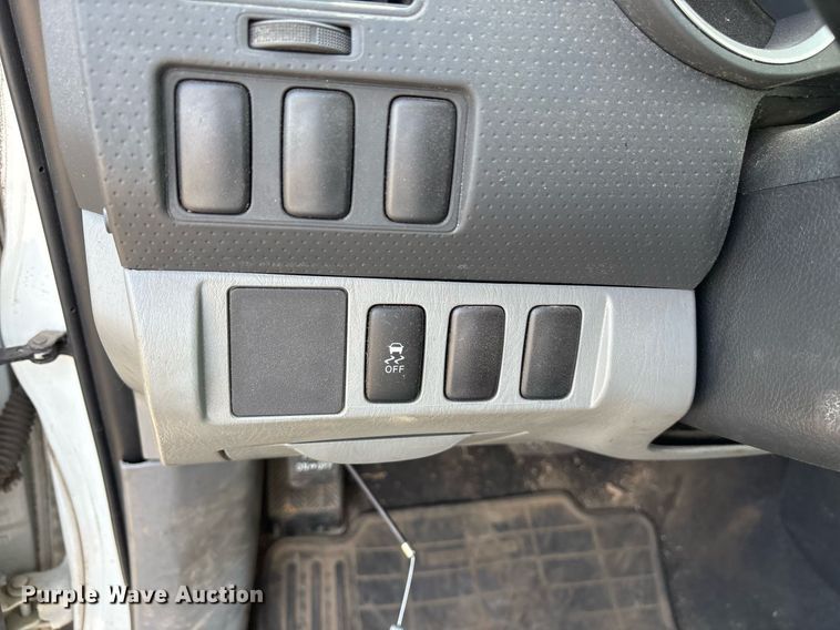 image for item OB9507 2014 Toyota Tacoma pickup truck