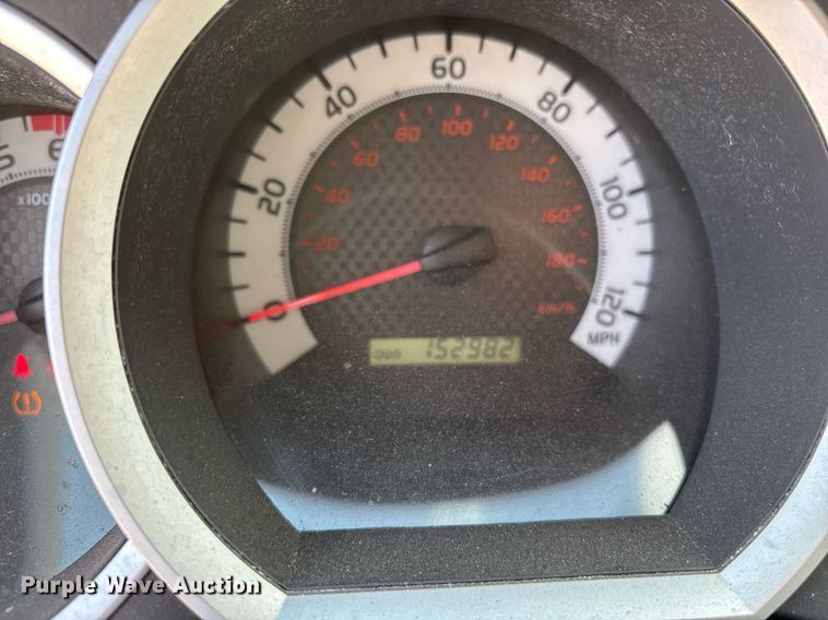 image for item OB9507 2014 Toyota Tacoma pickup truck