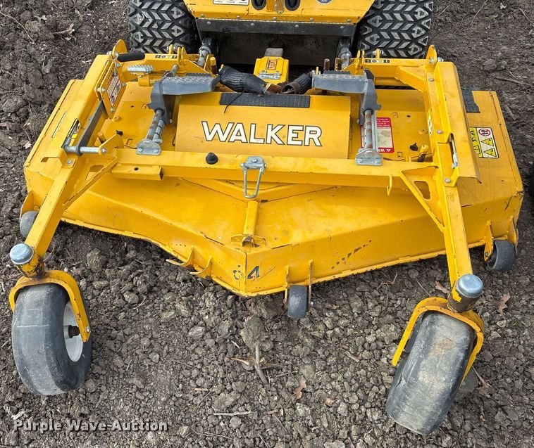 image for item OB9538 2018 Walker MH37I-16 ZTR lawn mower