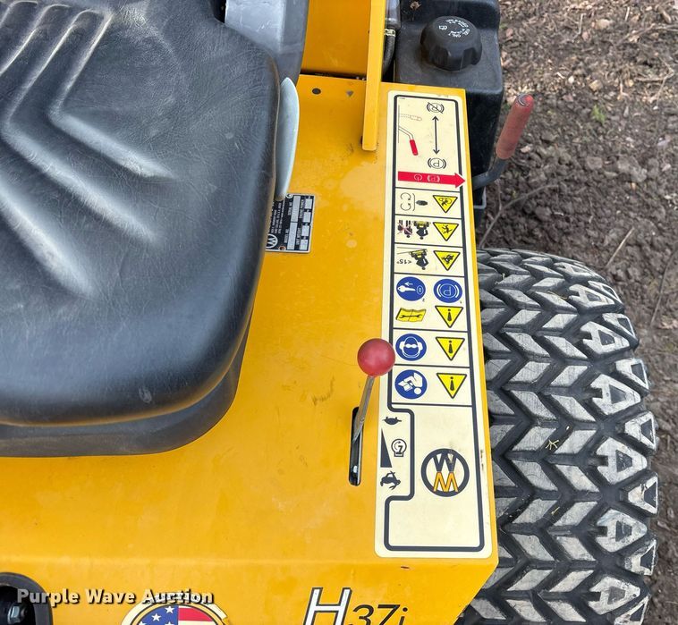 image for item OB9538 2018 Walker MH37I-16 ZTR lawn mower