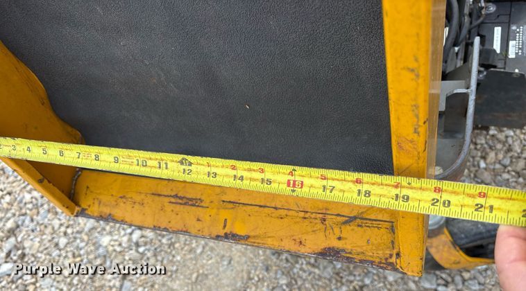 image for item OB9540 2017 Walker MB23I-17 ZTR lawn mower