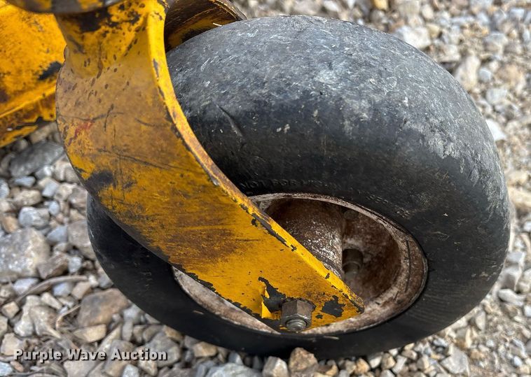 image for item OB9540 2017 Walker MB23I-17 ZTR lawn mower