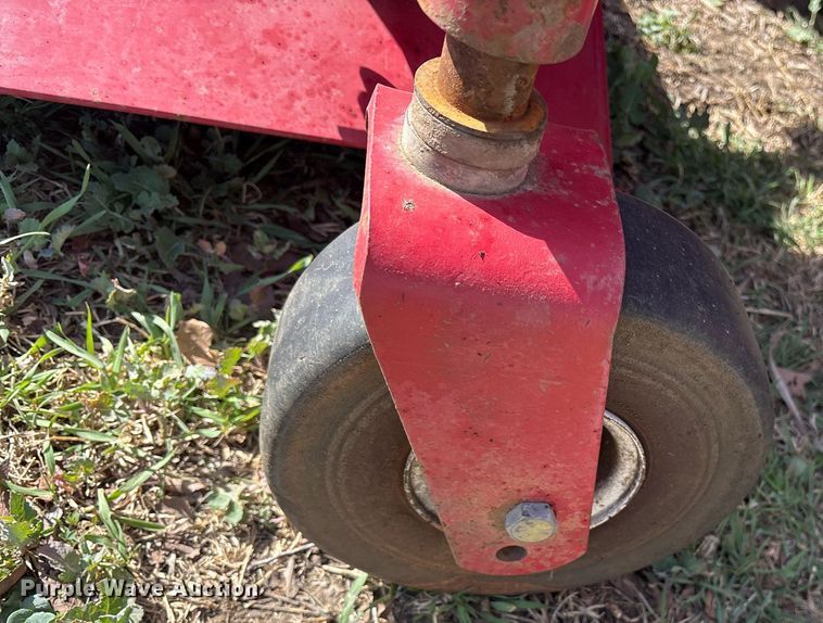 image for item OB9545 1999 Toro Groundsmaster 580-D lawn mower