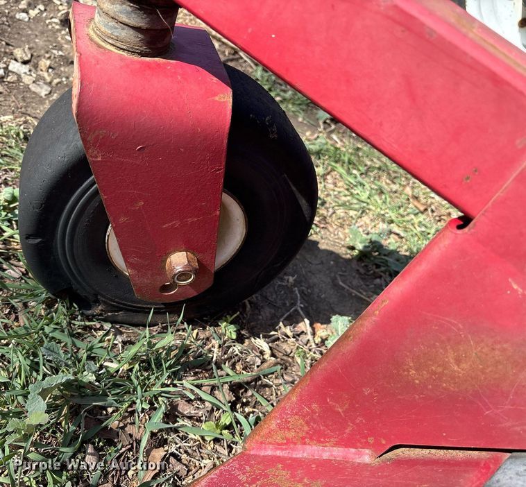 image for item OB9545 1999 Toro Groundsmaster 580-D lawn mower