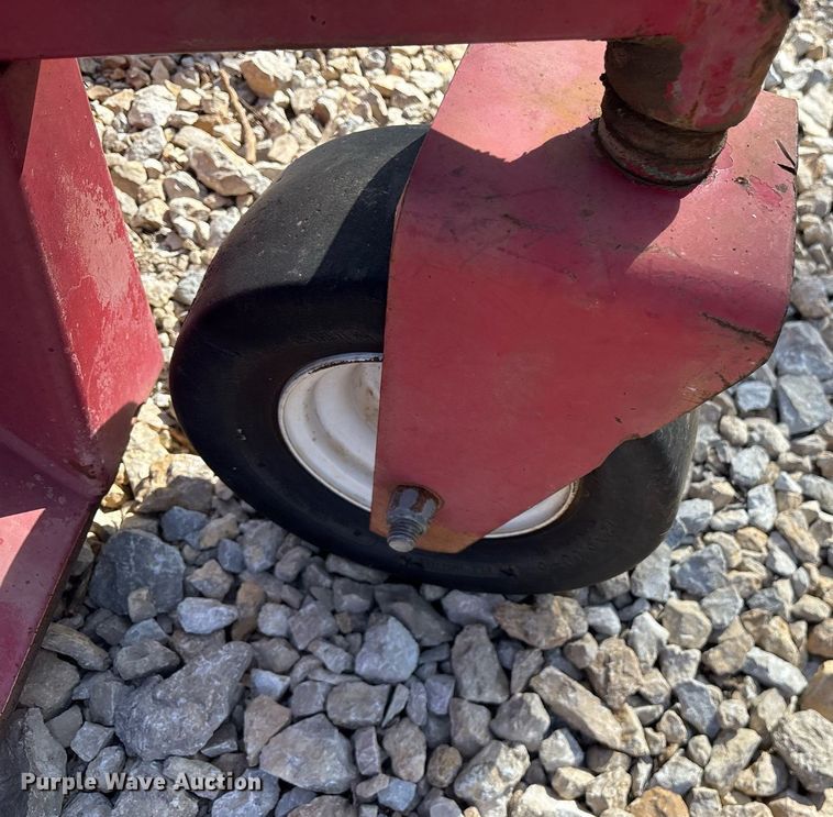 image for item OB9545 1999 Toro Groundsmaster 580-D lawn mower