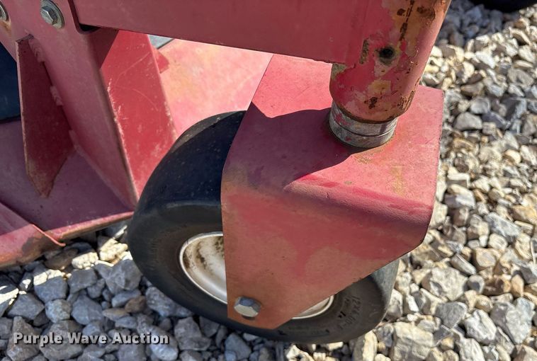 image for item OB9545 1999 Toro Groundsmaster 580-D lawn mower