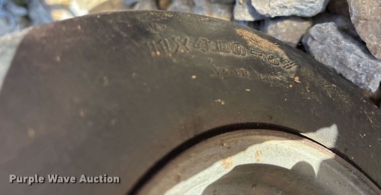 image for item OB9546 2015 Toro Grandstand ZTR lawn mower