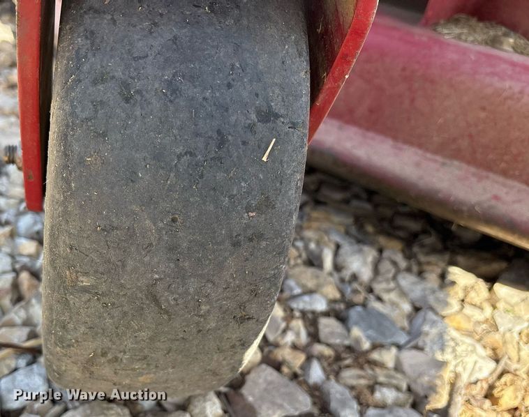 image for item OB9546 2015 Toro Grandstand ZTR lawn mower