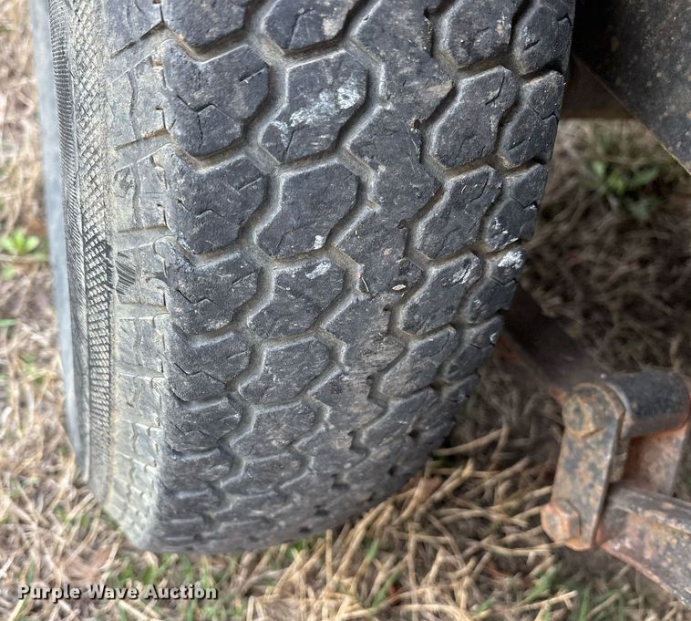 image for item OB9549 2013 Road Boss utility trailer