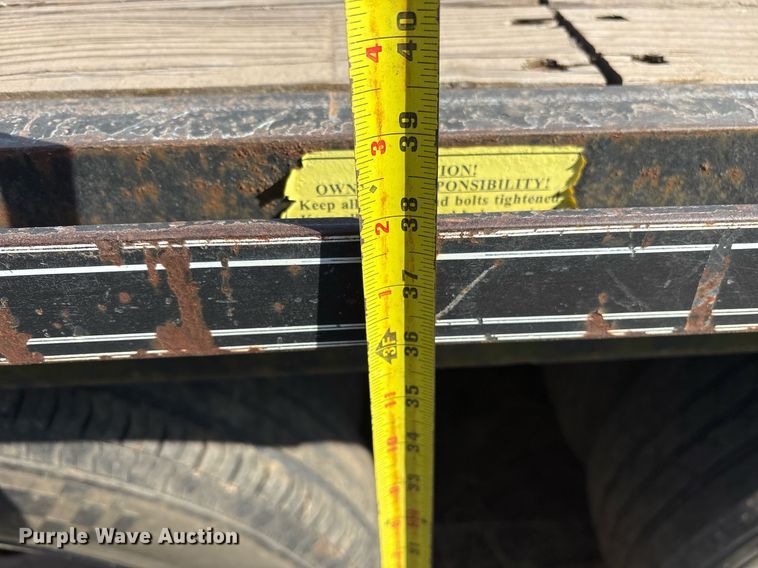 image for item OB9561 2007 Elite Trailers Gooseneck Float flatbed trailer