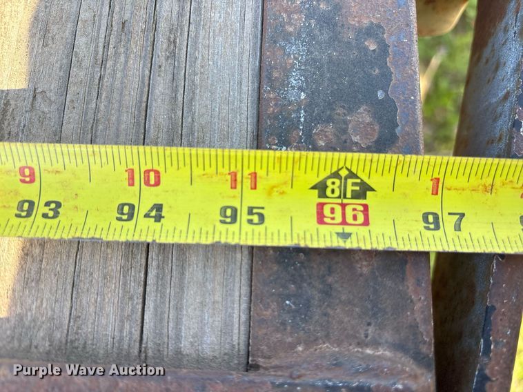 image for item OB9561 2007 Elite Trailers Gooseneck Float flatbed trailer