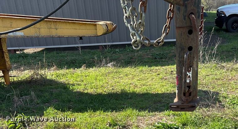 image for item OB9561 2007 Elite Trailers Gooseneck Float flatbed trailer