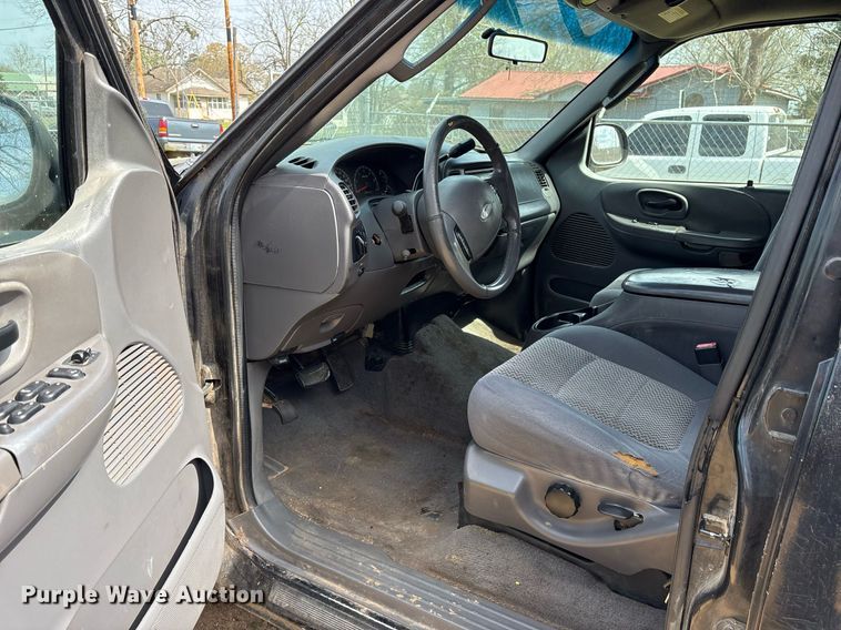 image for item OB9593 2003 Ford F150 Super Crew pickup truck