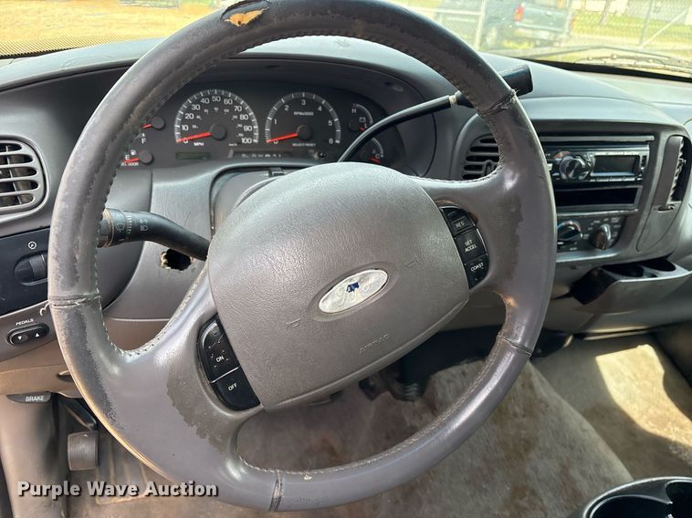 image for item OB9593 2003 Ford F150 Super Crew pickup truck