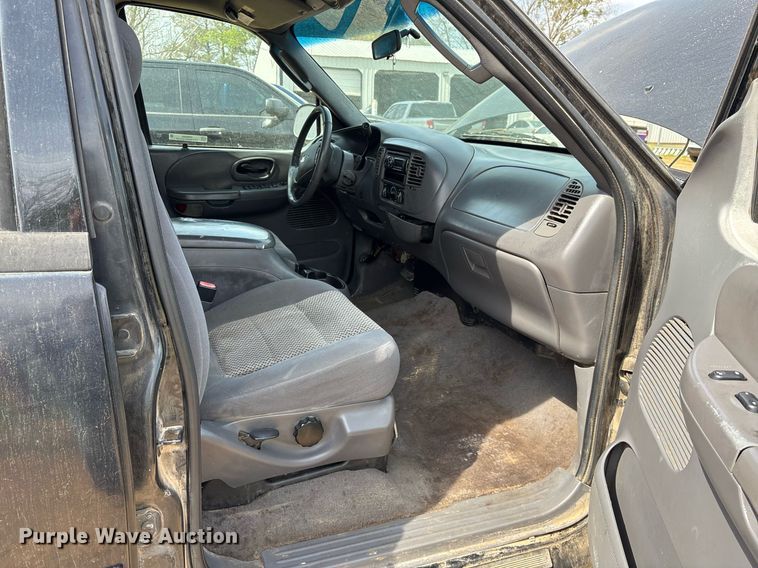 image for item OB9593 2003 Ford F150 Super Crew pickup truck