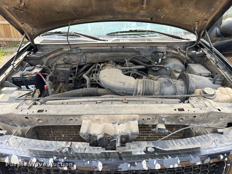 image for item OB9593 2003 Ford F150 Super Crew pickup truck