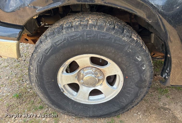 image for item OB9593 2003 Ford F150 Super Crew pickup truck