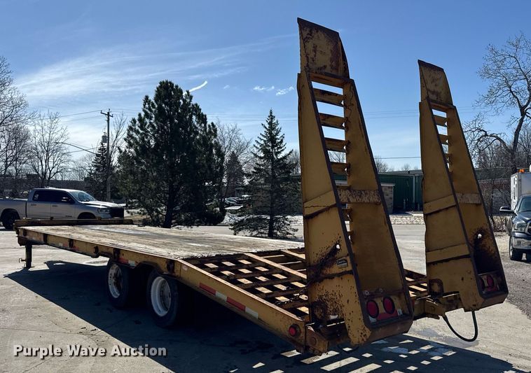 image for item OG9823 2008 Belshe  DT255 equipment trailer