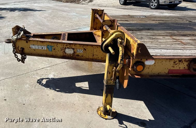 image for item OG9823 2008 Belshe  DT255 equipment trailer