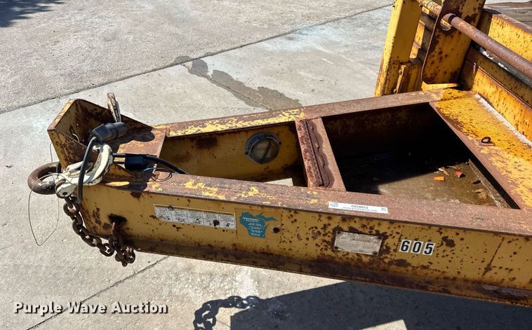 image for item OG9823 2008 Belshe  DT255 equipment trailer