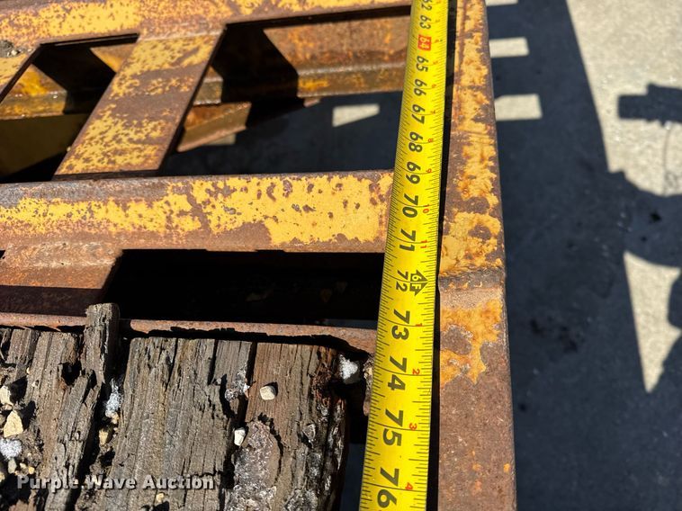 image for item OG9823 2008 Belshe  DT255 equipment trailer