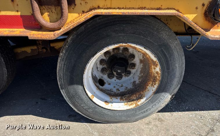 image for item OG9823 2008 Belshe  DT255 equipment trailer