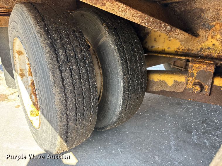 image for item OG9823 2008 Belshe  DT255 equipment trailer