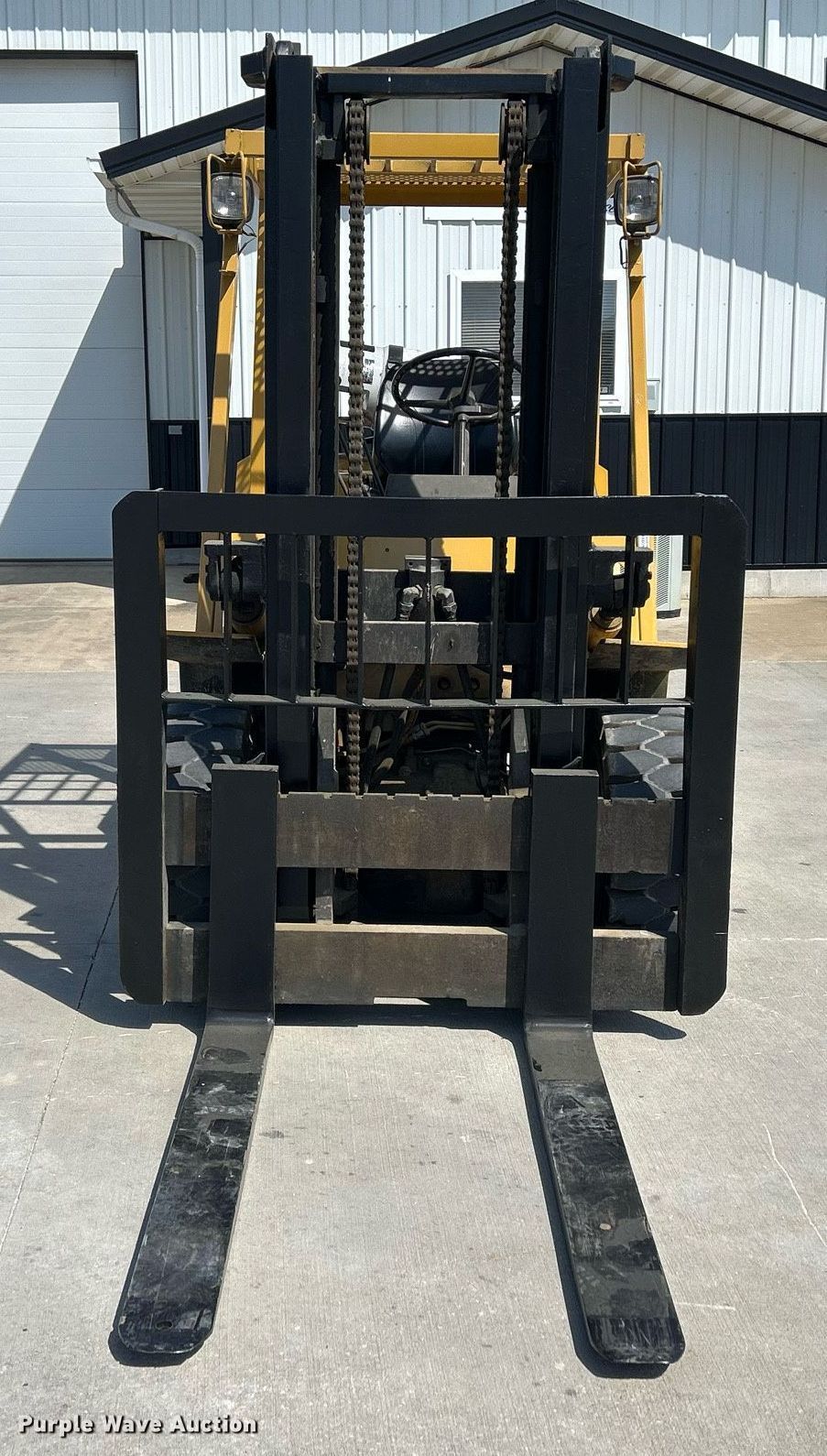 Komatsu FG40Z-4 forklift in Moberly, MO | Item ND9411 sold