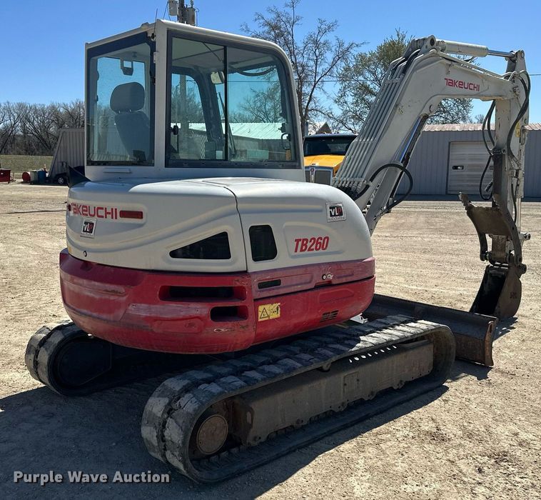 image for item DF8467 2014 Takeuchi TB260 mini excavator
