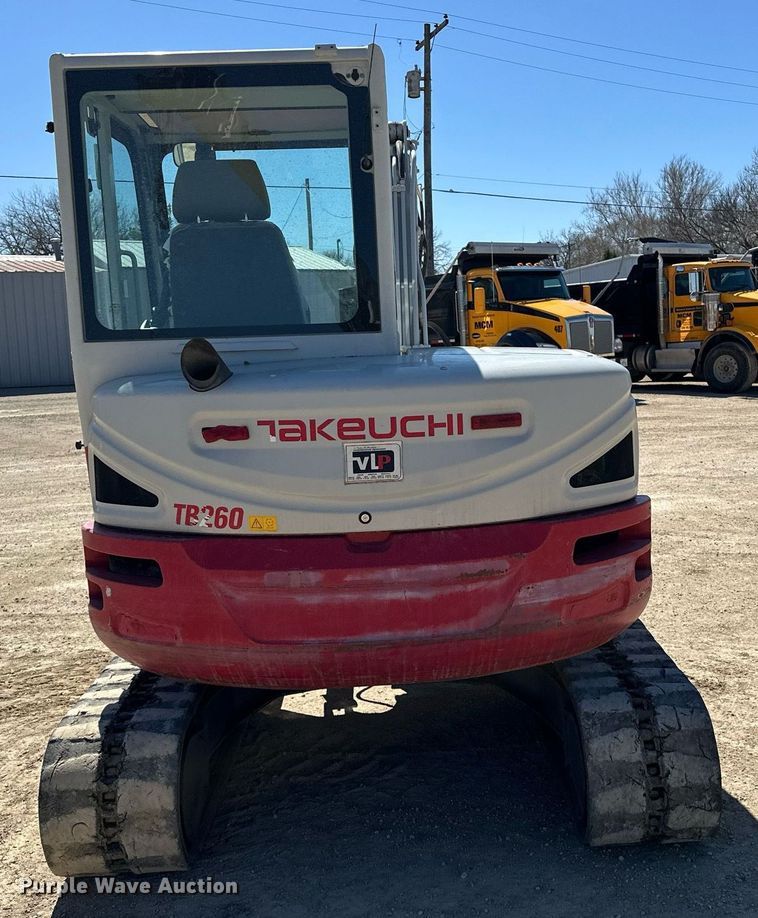 image for item DF8467 2014 Takeuchi TB260 mini excavator
