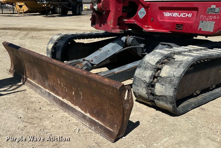 image for item DF8467 2014 Takeuchi TB260 mini excavator