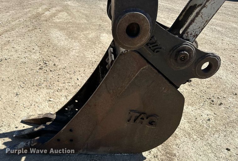 image for item DF8467 2014 Takeuchi TB260 mini excavator