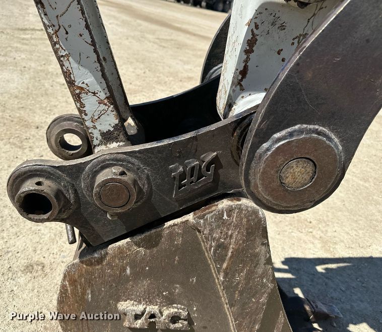 image for item DF8467 2014 Takeuchi TB260 mini excavator