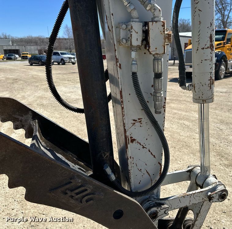 image for item DF8467 2014 Takeuchi TB260 mini excavator