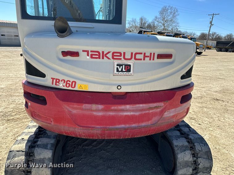 image for item DF8467 2014 Takeuchi TB260 mini excavator