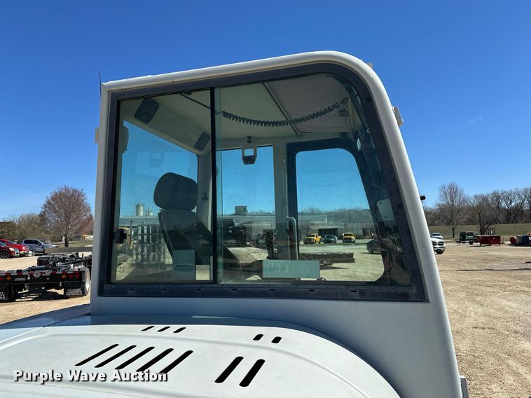 image for item DF8467 2014 Takeuchi TB260 mini excavator