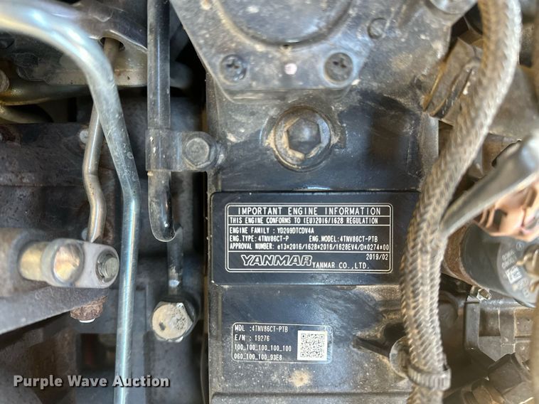 image for item DF8467 2014 Takeuchi TB260 mini excavator