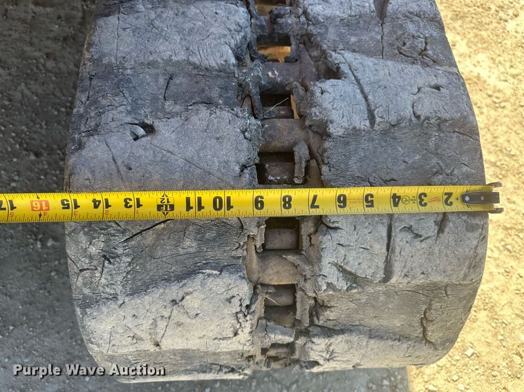 image for item DF8467 2014 Takeuchi TB260 mini excavator