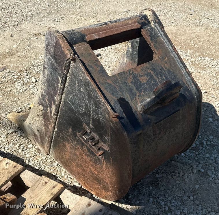 image for item DF8467 2014 Takeuchi TB260 mini excavator