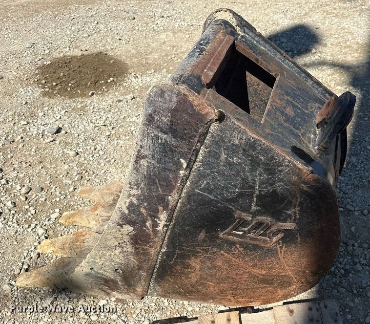 image for item DF8467 2014 Takeuchi TB260 mini excavator