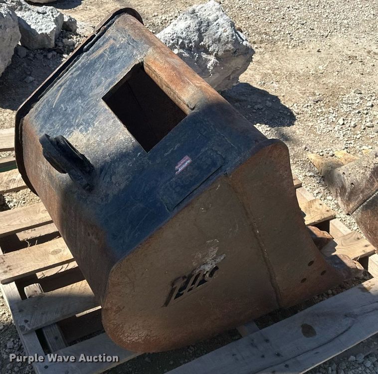 image for item DF8467 2014 Takeuchi TB260 mini excavator