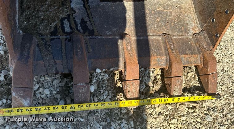 image for item DF8467 2014 Takeuchi TB260 mini excavator