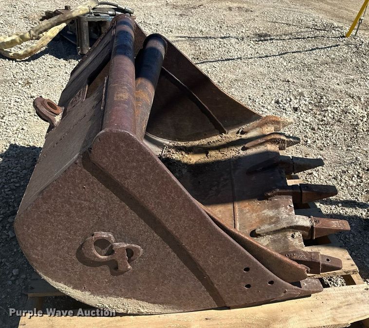 image for item DF8467 2014 Takeuchi TB260 mini excavator