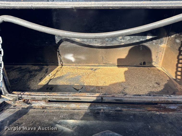 image for item DH9883 2011 Ford F450 Super Duty XL flatbed truck