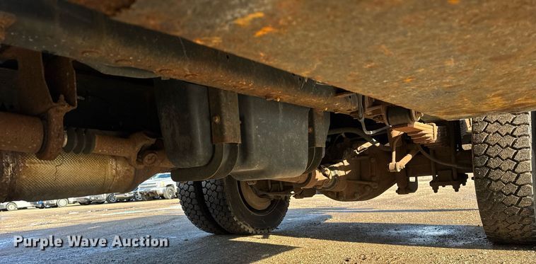 image for item DH9883 2011 Ford F450 Super Duty XL flatbed truck