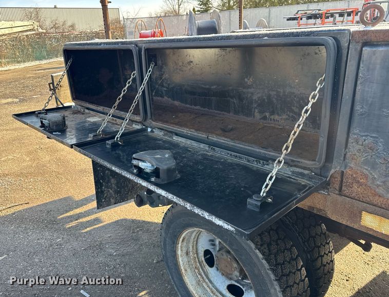 image for item DH9883 2011 Ford F450 Super Duty XL flatbed truck