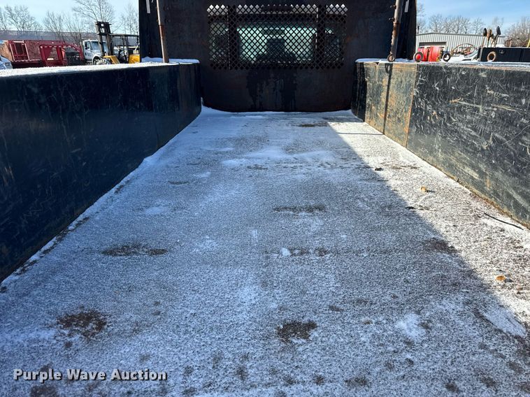 image for item DH9883 2011 Ford F450 Super Duty XL flatbed truck