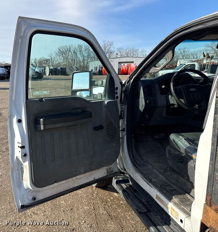 image for item DH9883 2011 Ford F450 Super Duty XL flatbed truck