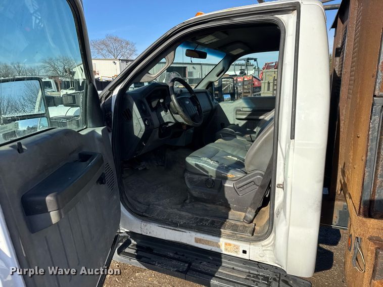 image for item DH9883 2011 Ford F450 Super Duty XL flatbed truck