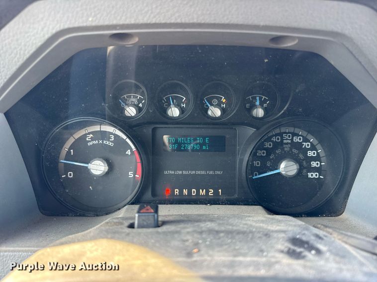 image for item DH9883 2011 Ford F450 Super Duty XL flatbed truck